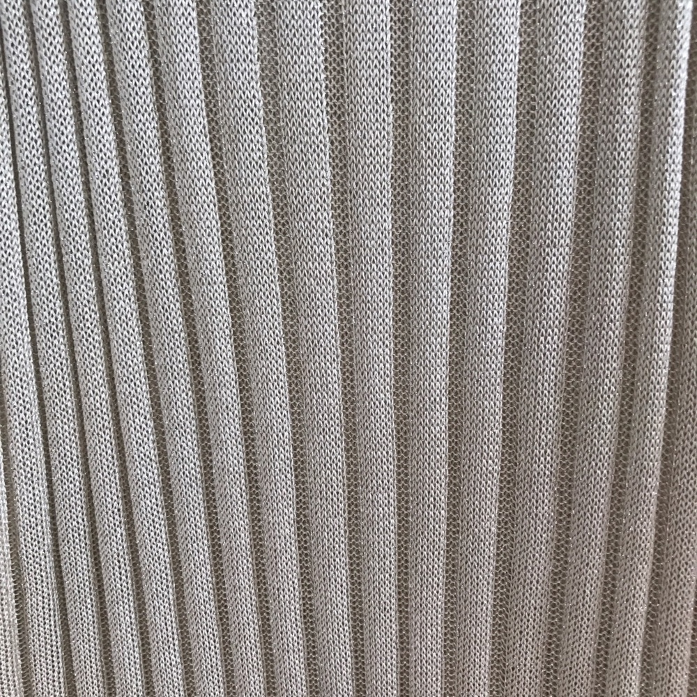Shimmery Ribbed Tank - Picture 2 of 3